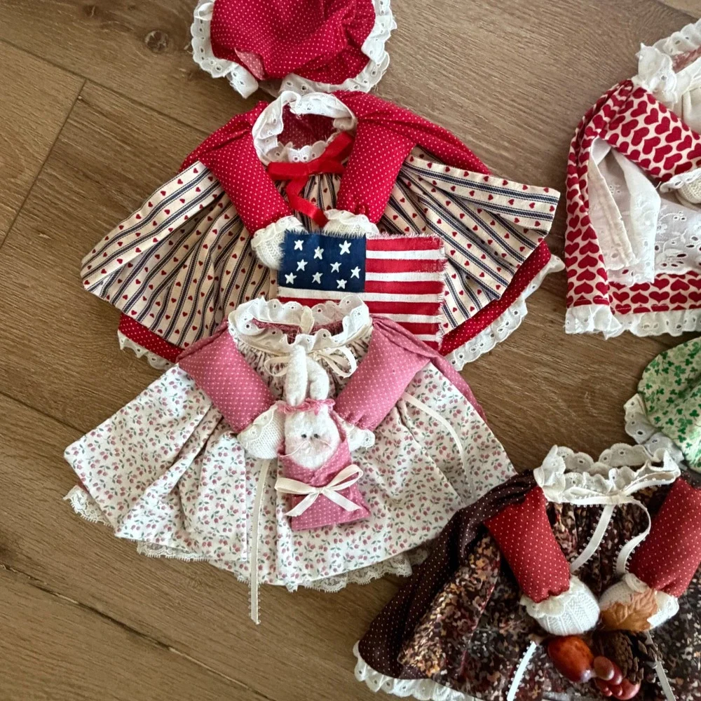 Vintage Holiday Wine Bottle Covers Lot of 5 Seasonal Decor Patriotic Easter Fall
